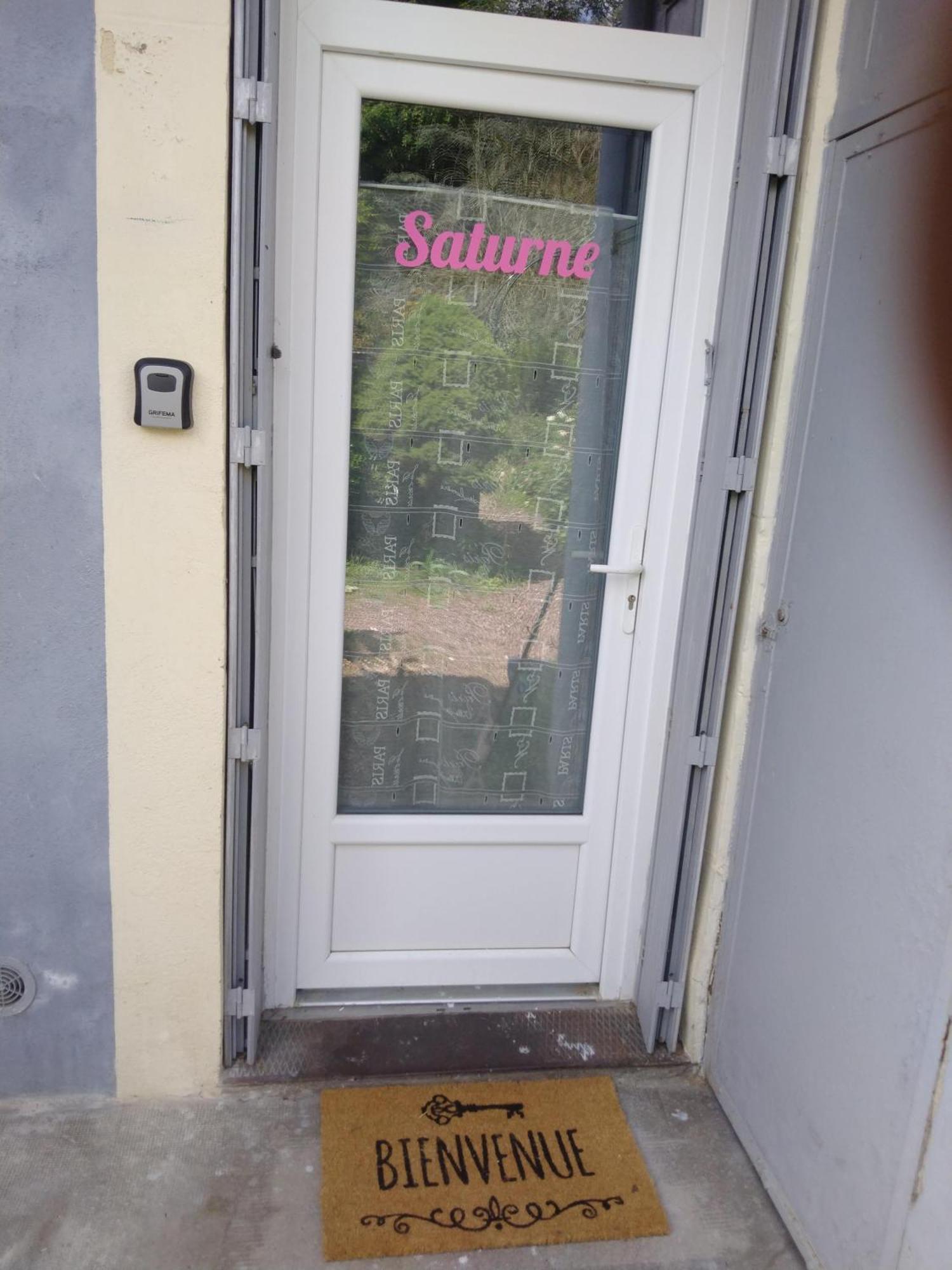 Appartamento Saturne Fourchambault Esterno foto